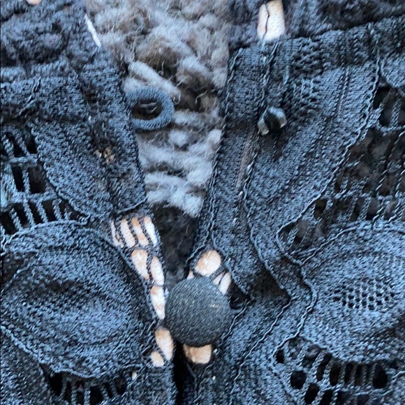 Black Lace Dress from Forever 21 - Picture 8 of 9